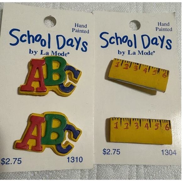 Vintage School Days by La Mode Hand Painted Buttons-ABC / Rulers-Card 1310-1304 - Picture 5 of 5